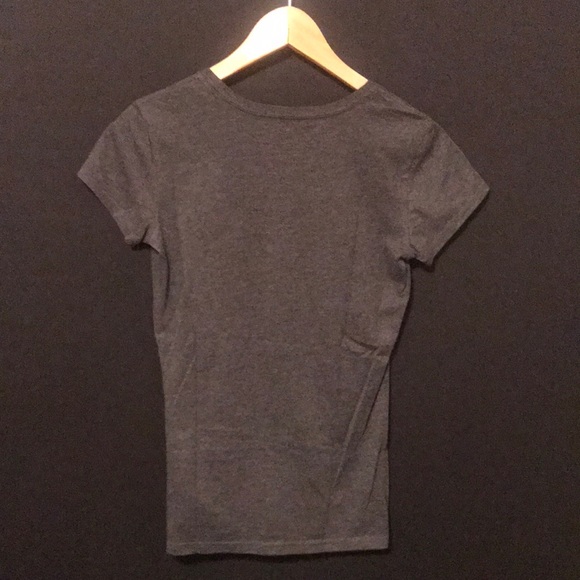 Woman’s dark gray Chicago bulls T-Shirt size medium brand: adidas - Picture 2 of 4